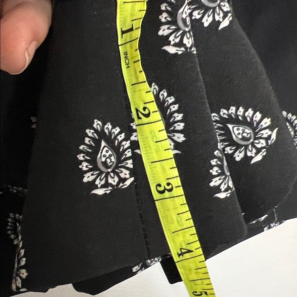 Zara Basic Shorts M - image 7